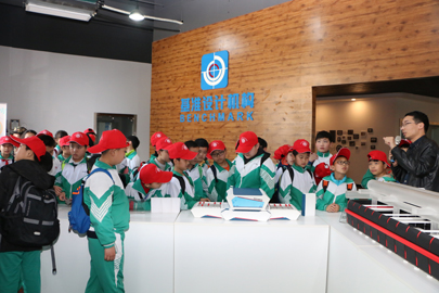 研學旅行正當時，最好的課堂在路上